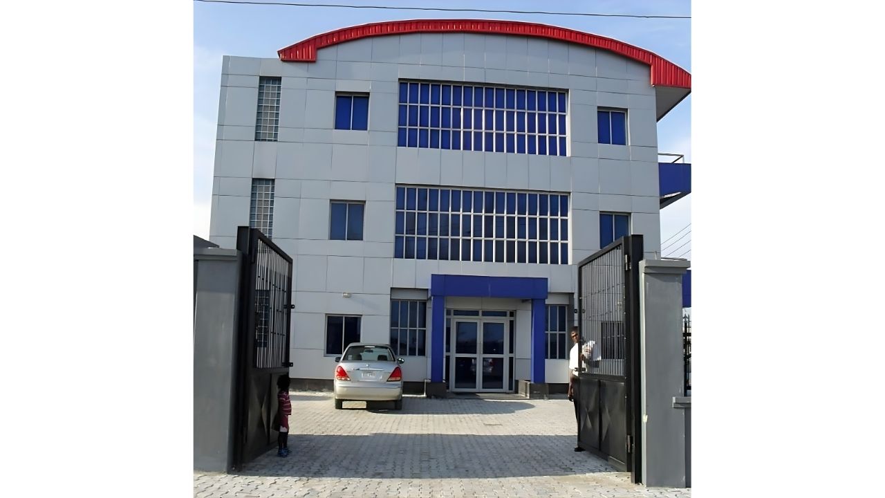 Projects Locke Head Office